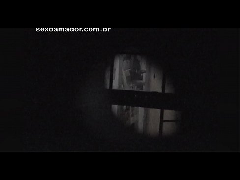 ❤️ Blondie bliver hemmeligt videooptaget af en voyeur fra nabolaget gemt bag hule mursten ️ Super porno at da.pornosexphoto.ru