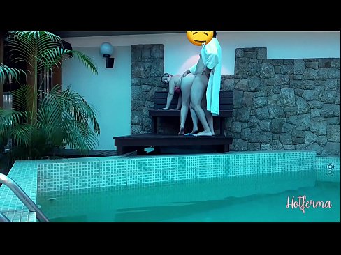 ❤️ Chef inviterer stuepige til poolen, men kunne ikke modstå en hot ️ Super porno at da.pornosexphoto.ru