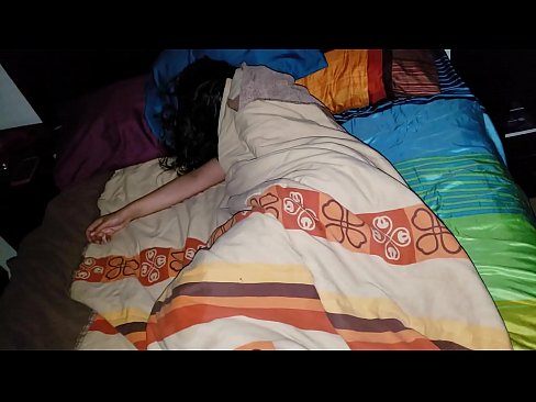 ❤️ Stedbarn skælder sin unge stedmor ud, mens hun sover. ️ Super porno at da.pornosexphoto.ru